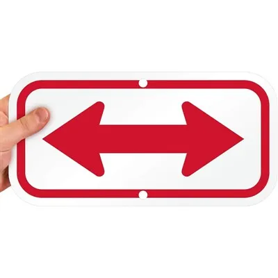 Care sunt regulile pentru îndepărtarea indicatoarelor rutiere vechi de pe oraș?